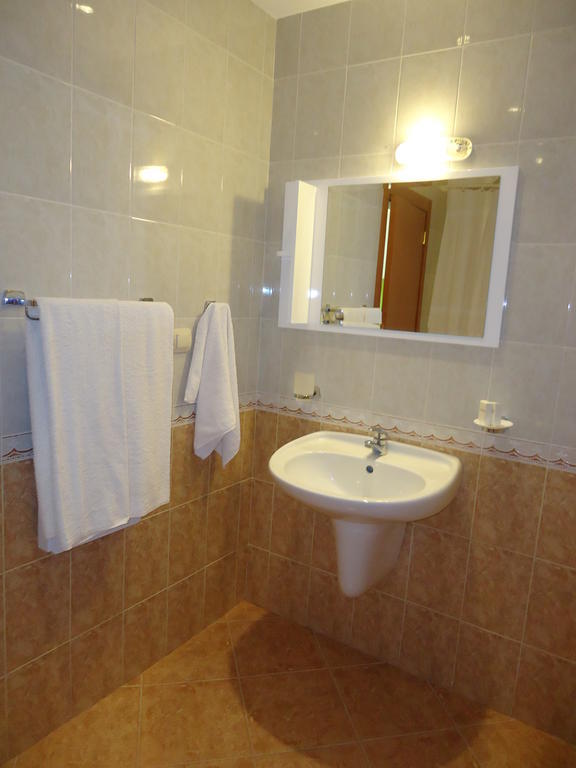 Glicinia Hotel Goldstrand Zimmer foto